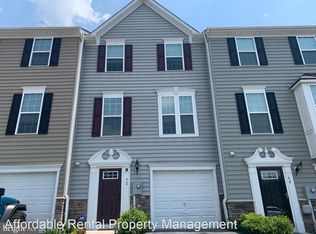 72 Norwood Dr, Falling Waters, WV 25419