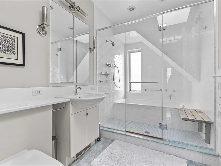 48 Appleton St — Photo 17