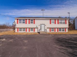 51 Glenwood Dr, Bangor, ME 04401