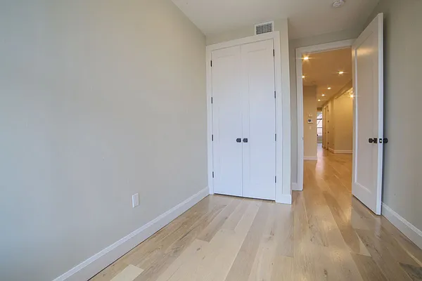 Rented by EXR | media 69