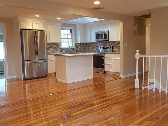 4th image of 52 High Pine Dr