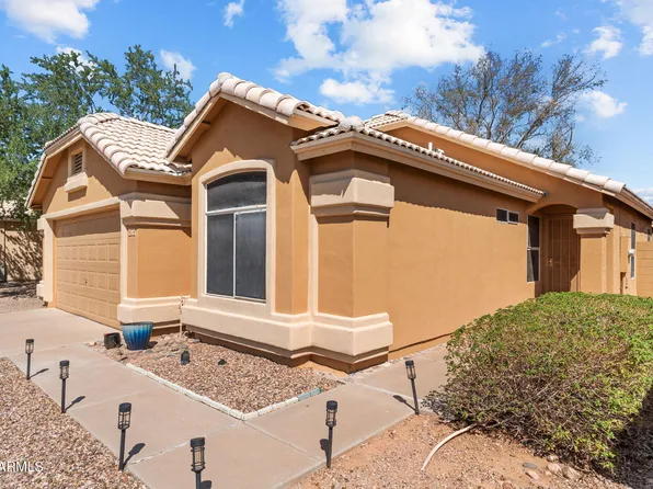 8414 W TROY Street, Peoria, AZ 85382