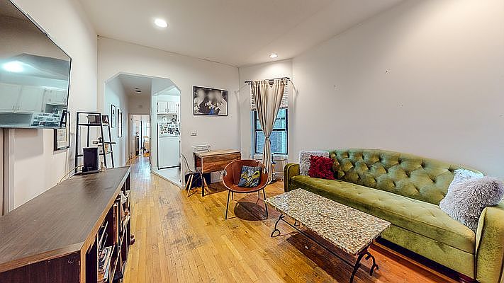 1st image of 7 W 103rd St APT 4B