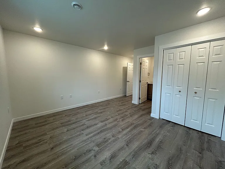 2652 Roseanne Ct — Photo 7