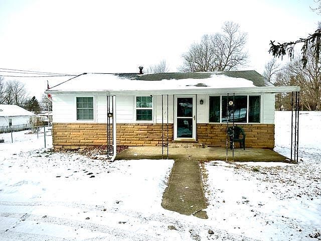 1st image of 749 Barr Dr SW