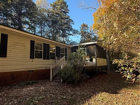 67 Forest Lake Circle Rd, Pendergrass, GA 30567