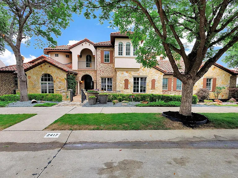 2417 Hollow Hill Ln — Photo 1