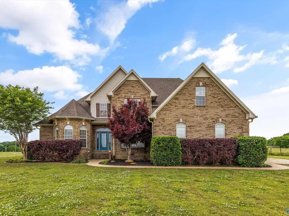53 County Road 132, Town Creek, AL 35672