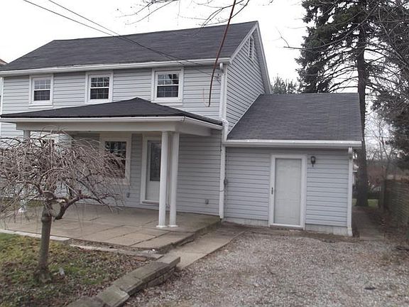 2nd image of 2730 Mesta St