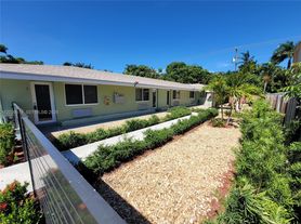 1324 NE 16th Ave, Fort Lauderdale, FL