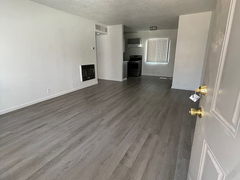 1st image of 2950 Clifford St APT D4