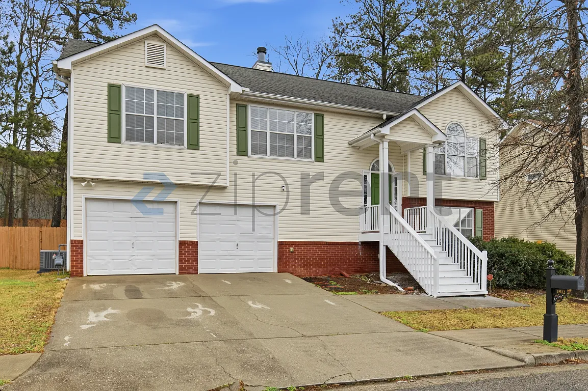 Building Photo - 1512 Buckingham Pl