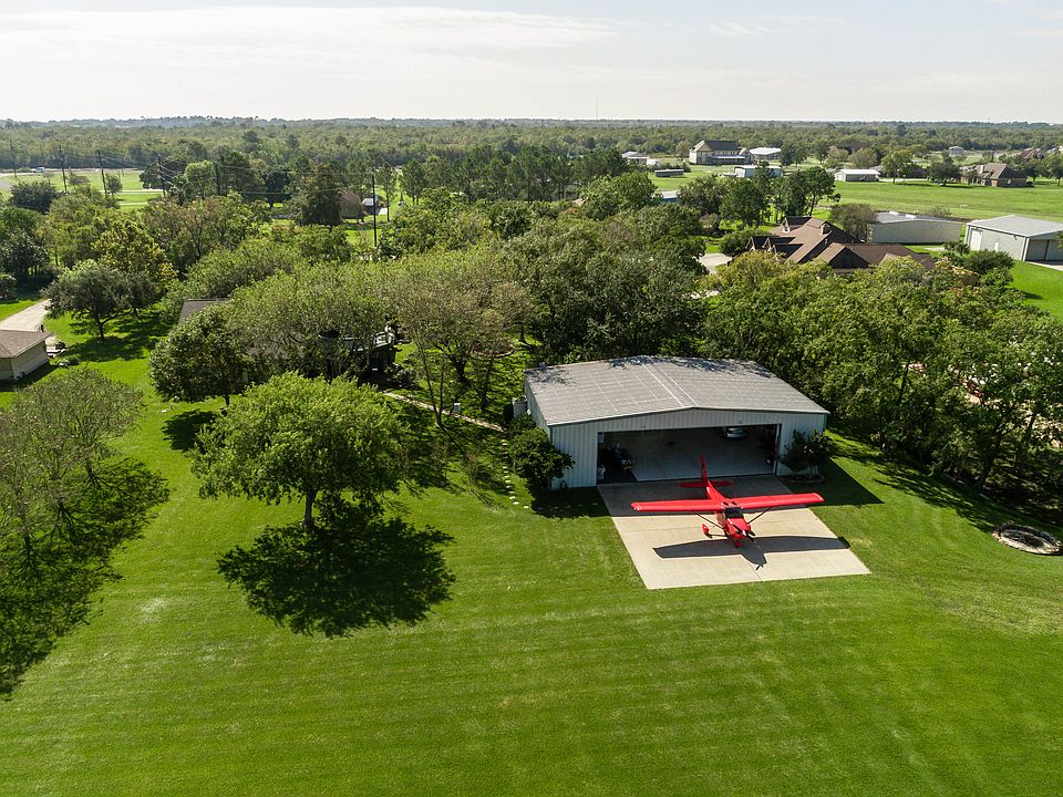1st image of 4611 Skylane Dr