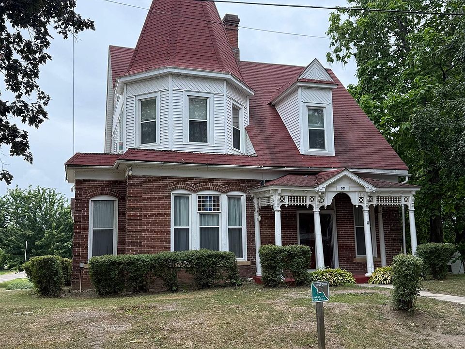 1st image of 301 N 4th St