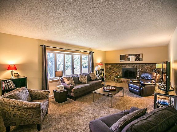 2nd image of 3729 Heritage Dr