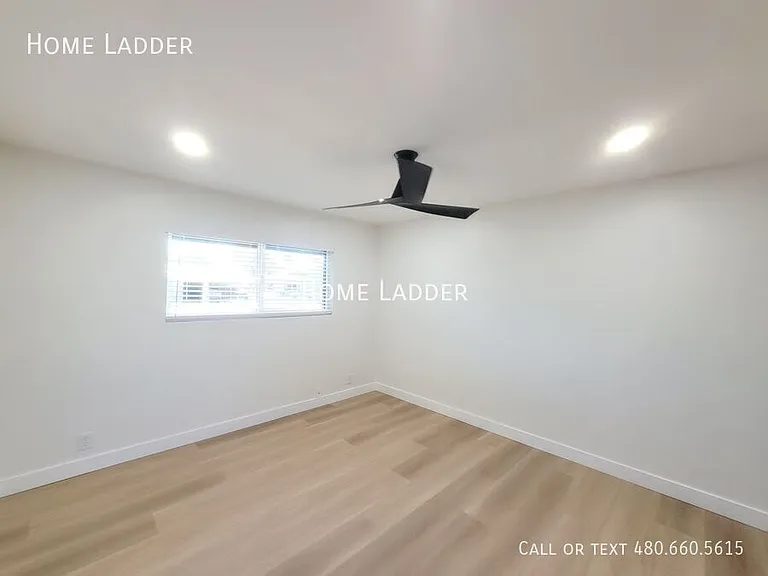 1618 W Lamar Rd — Photo 9