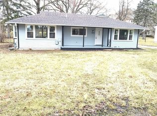 1803 N Riverside Dr, McHenry, IL 60050