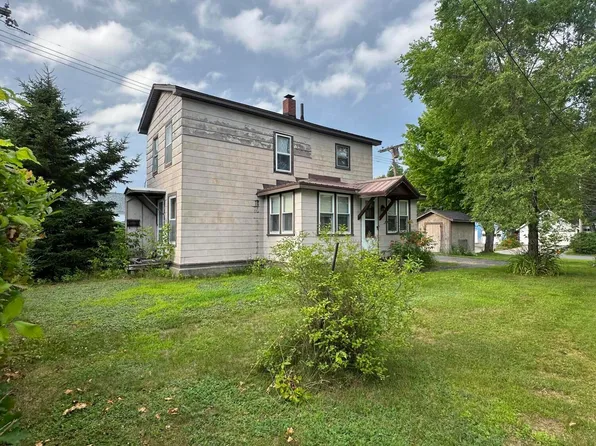 51 York Street, Millinocket, ME 04462