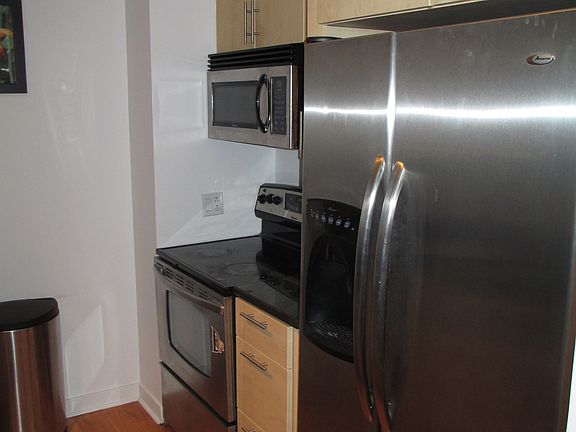 3rd image of 712 N 2nd St APT 12