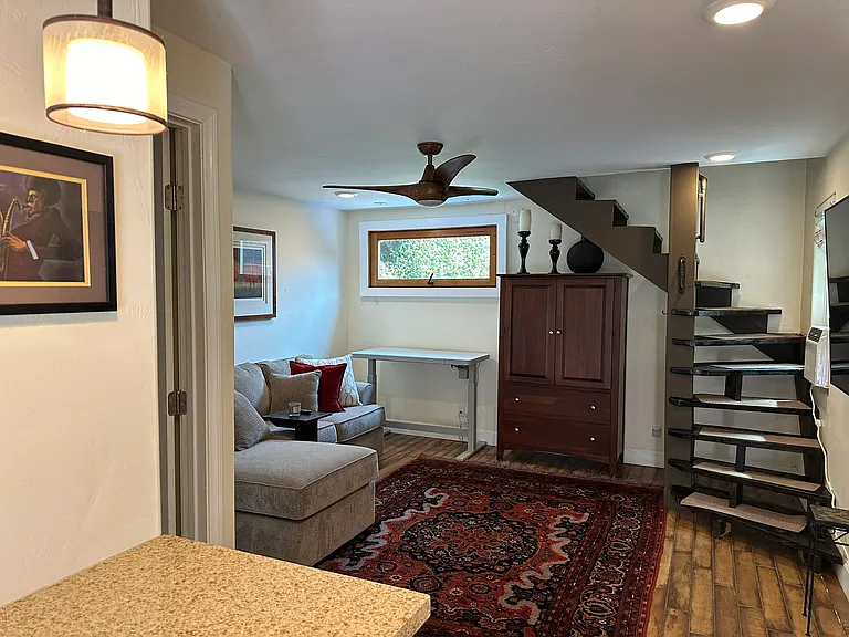 3154 Grape St — Photo 5