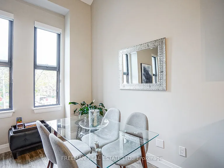 50 Russell St #2 — Photo 7