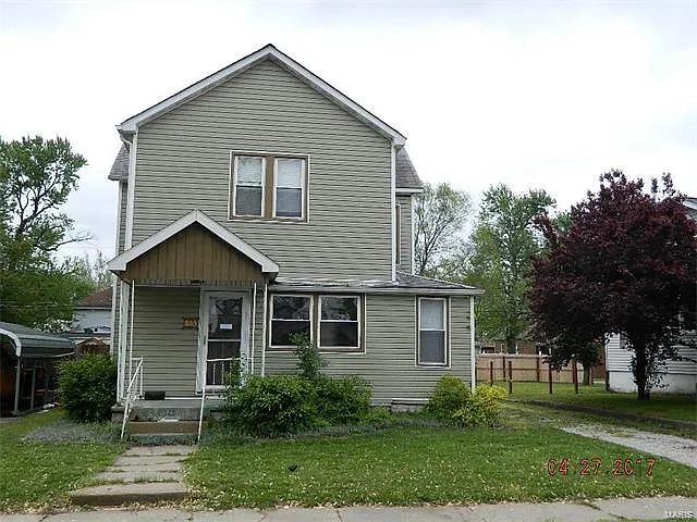 226 E Penning Ave photo 1