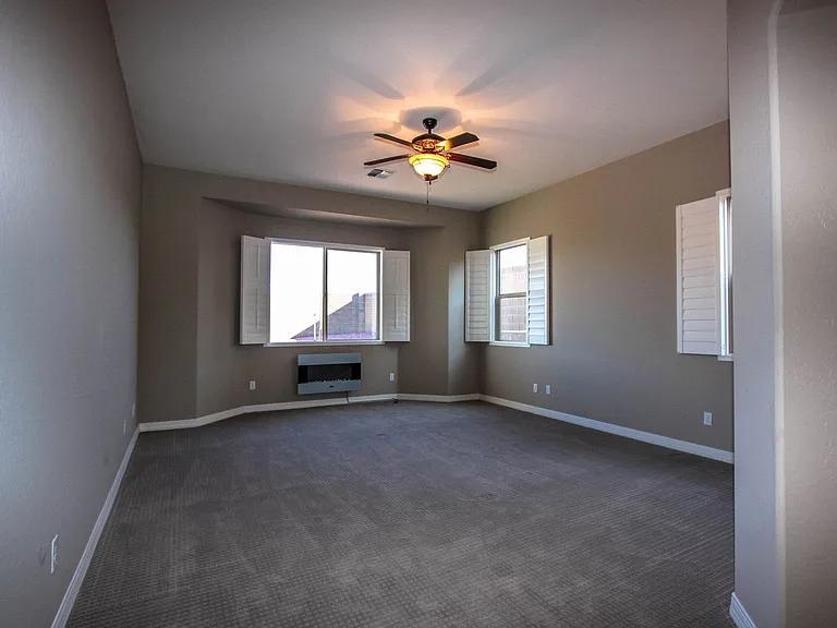 4083 N Pembroke St — Photo 12