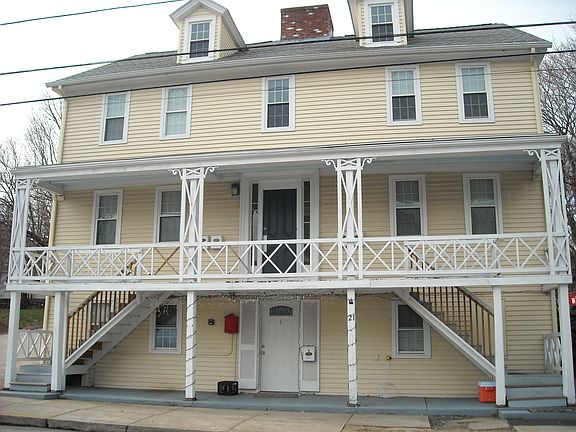 2nd image of 21 Peirce St APT 5
