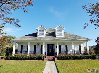1850 Auguste St, Port Allen, LA 70767