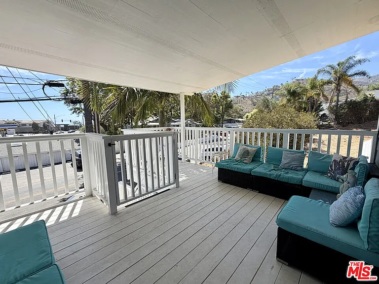 3950 Las Flores Canyon Rd — Photo 2