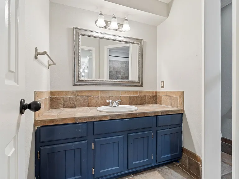 3222 S 54th St — Photo 28