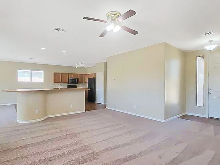 17605 W Crocus Dr — Photo 7