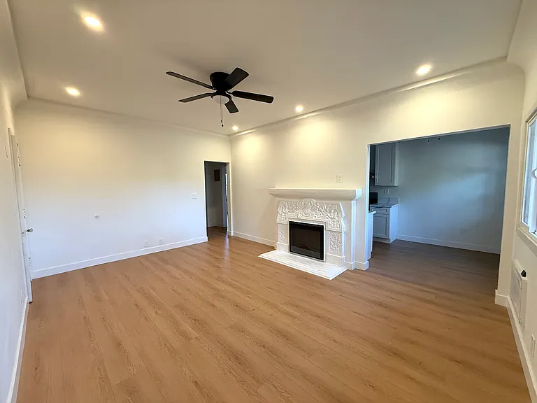 2519 W 42nd St #2519 — Photo 1