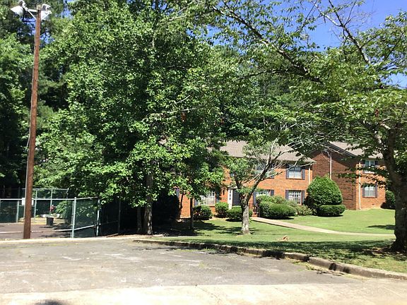 3rd image of 2111 Montreat Way APT B