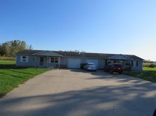 280 & 282 E Airport Rd, Kendallville, IN 46755