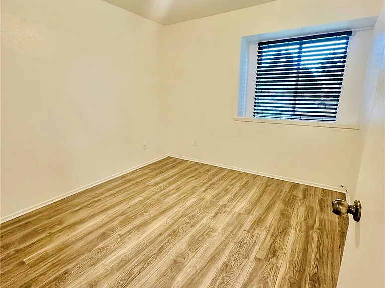 7503 Winkle Wood Ln — Photo 12