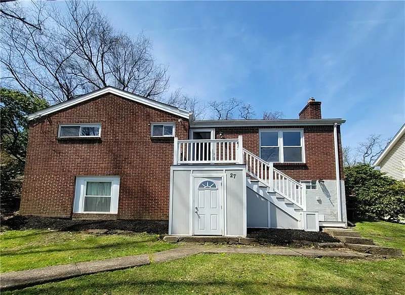 27 Bryn Mawr Rd photo 1