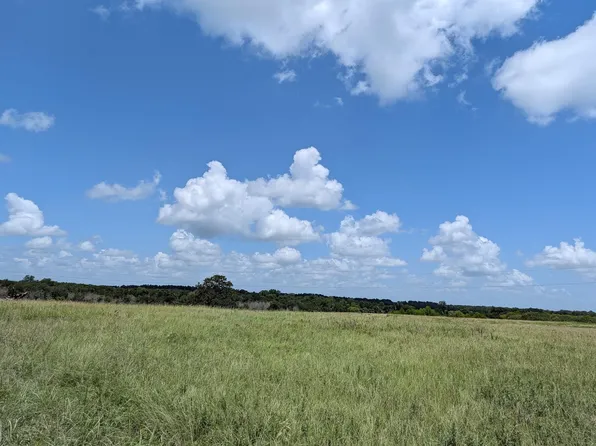 11 County Road 115, Bedias, TX 77831