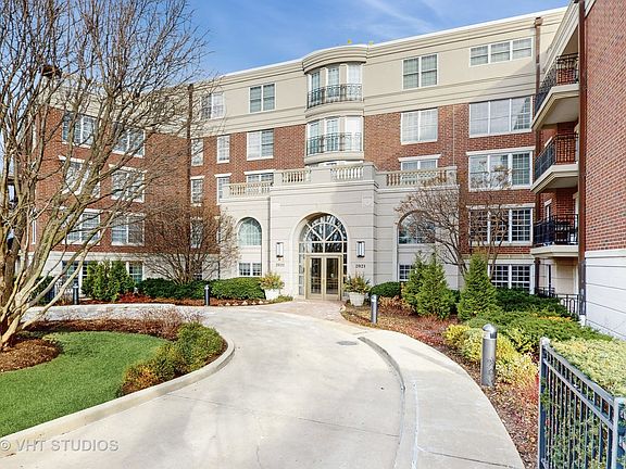 2nd image of 2021 Saint Johns Ave APT 1F