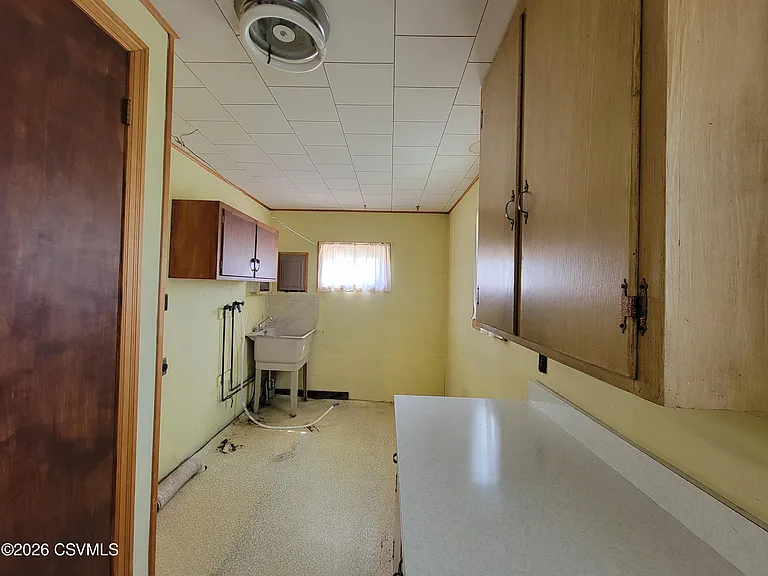 995 Center Ave — Photo 14