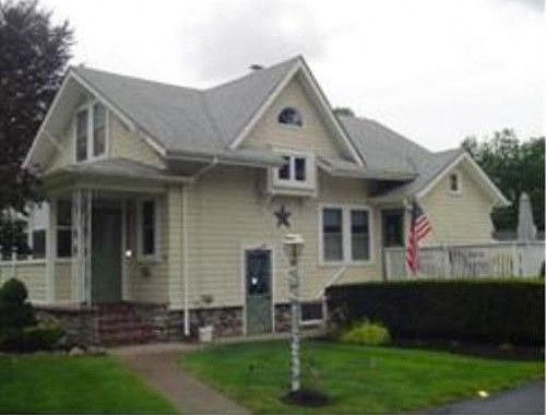 3rd image of 77 Lowell Ave