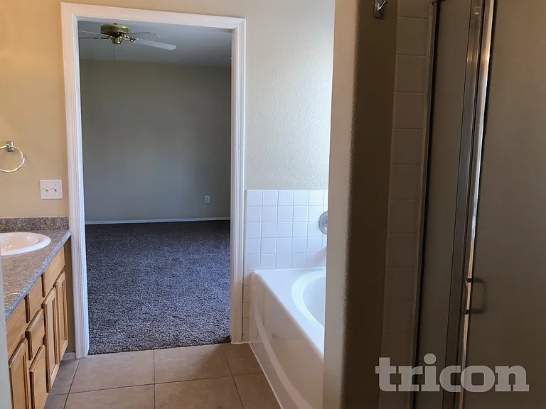 6941 Wine River Dr — Photo 7