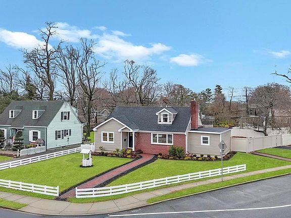 5th image of 92 Sunset Road