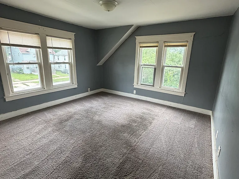 528 S Washington St #3 — Photo 3