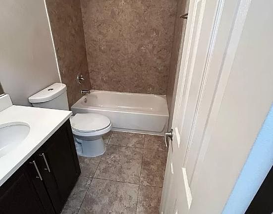 5th image of 1999 NW 4th Ave #G