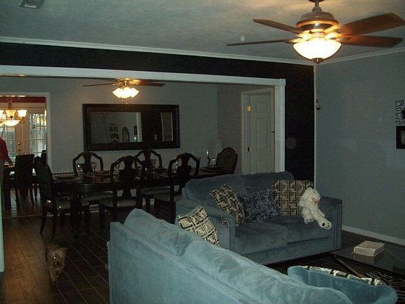 2nd image of 1407 W 23rd St