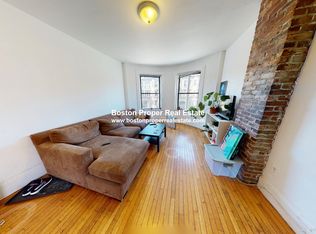 878 Huntington Ave #201, Boston, MA 02115