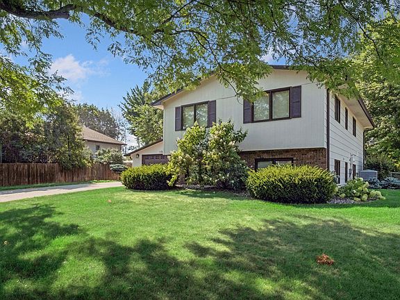 2nd image of 10342 Rhode Island Cir
