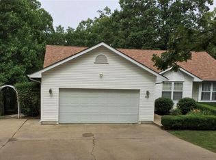 825 Lynwood Ln, Sullivan, MO 63080