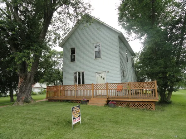 405 N 4th St, Abbotsford, WI 54405